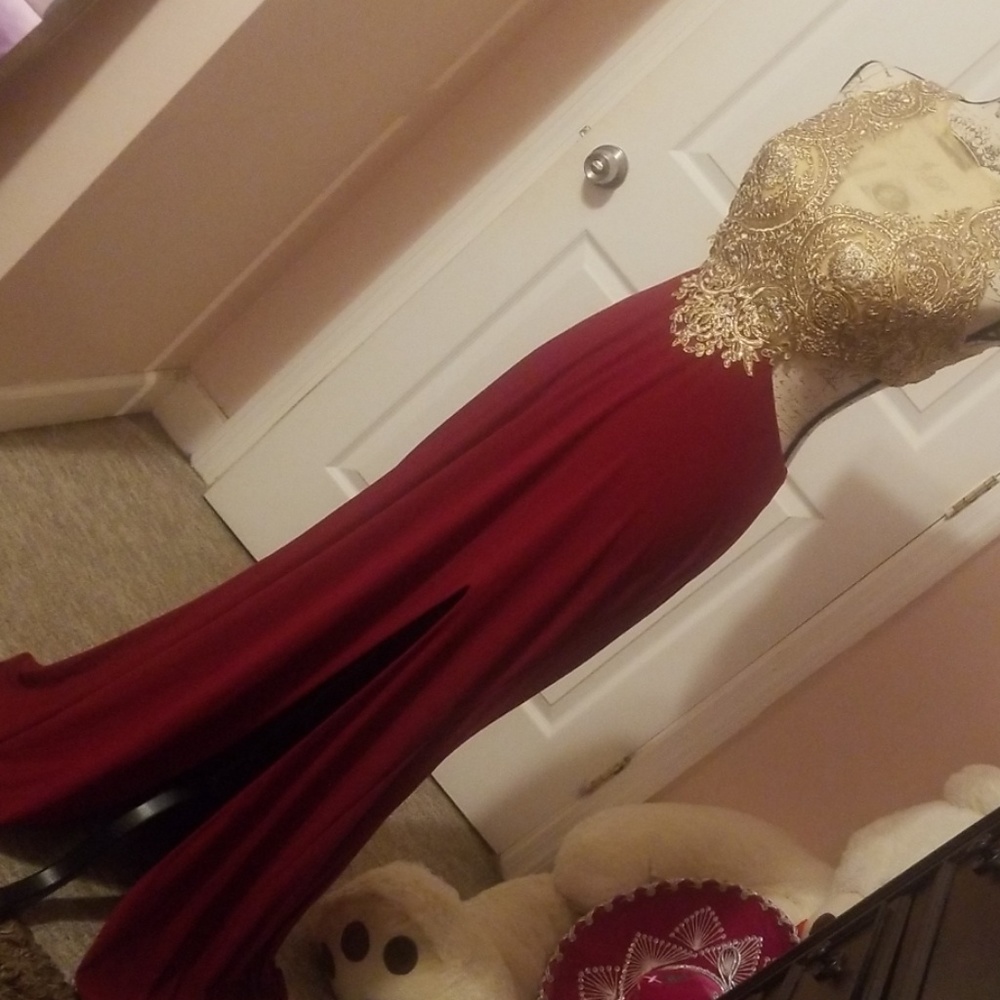 Dress - Picture 3 of 4